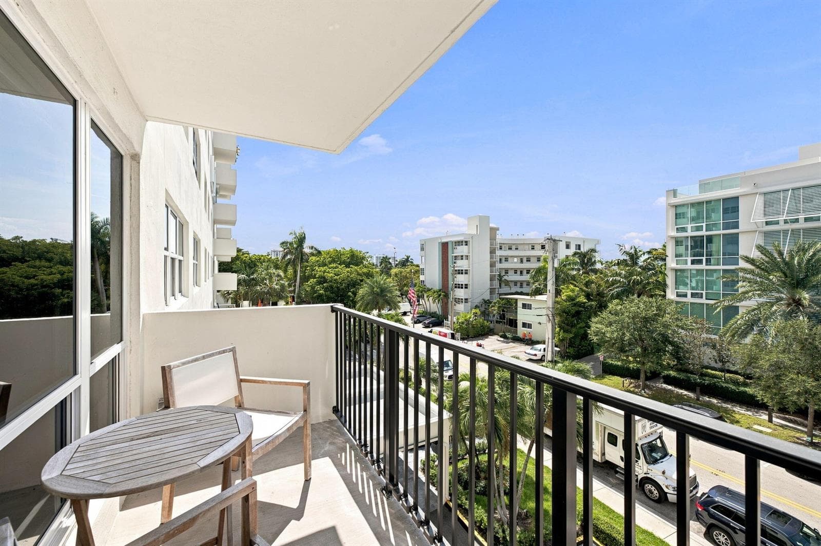 340 Sunset Drive # 405, Fort Lauderdale, FL 33301 photo 2