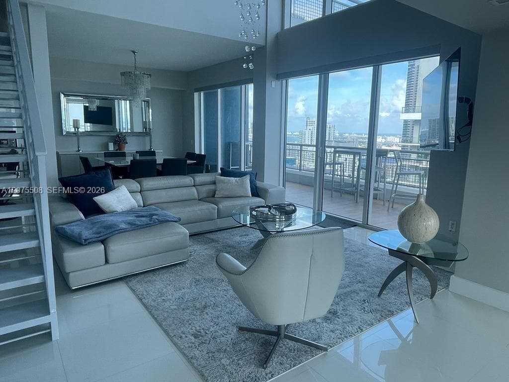 60 SW 13th St # 5210, Miami, FL 33130 photo 6