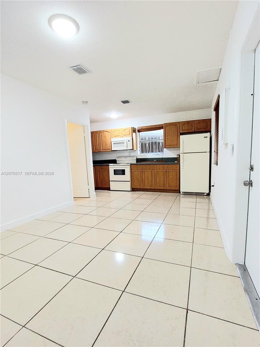 3941 E 9th Ln # 0, Hialeah, FL 33013 photo 6