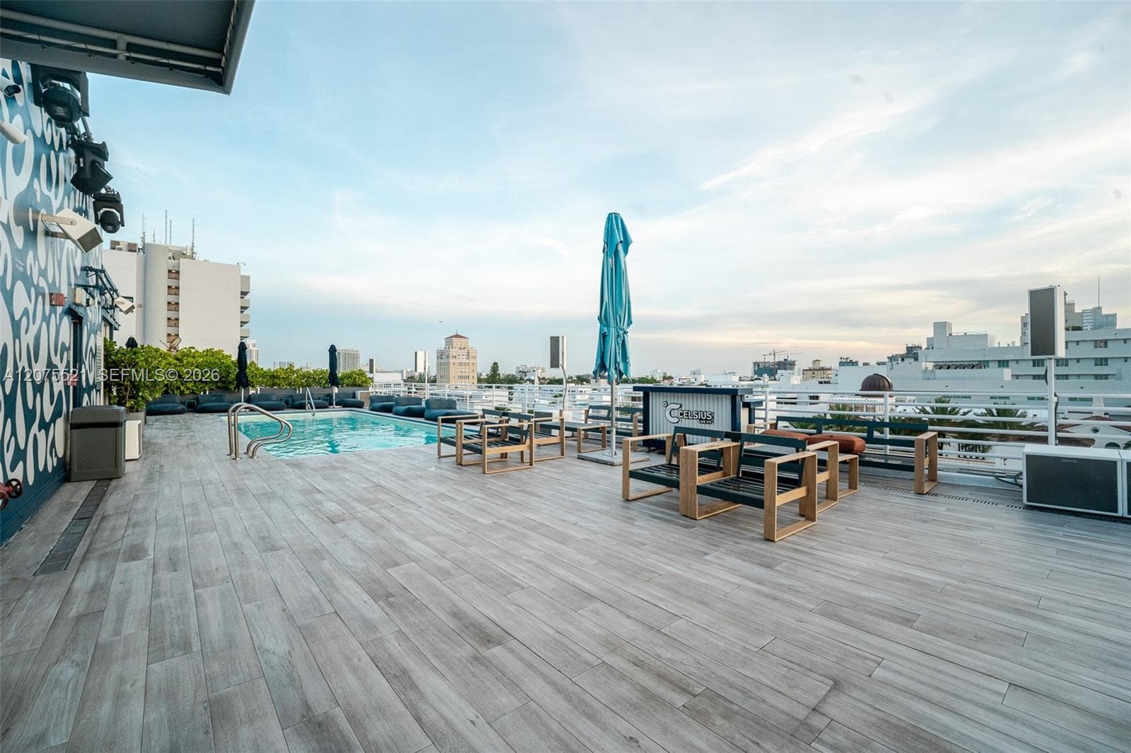 1060 Ocean Dr # D204, Miami Beach, FL 33139 photo 11