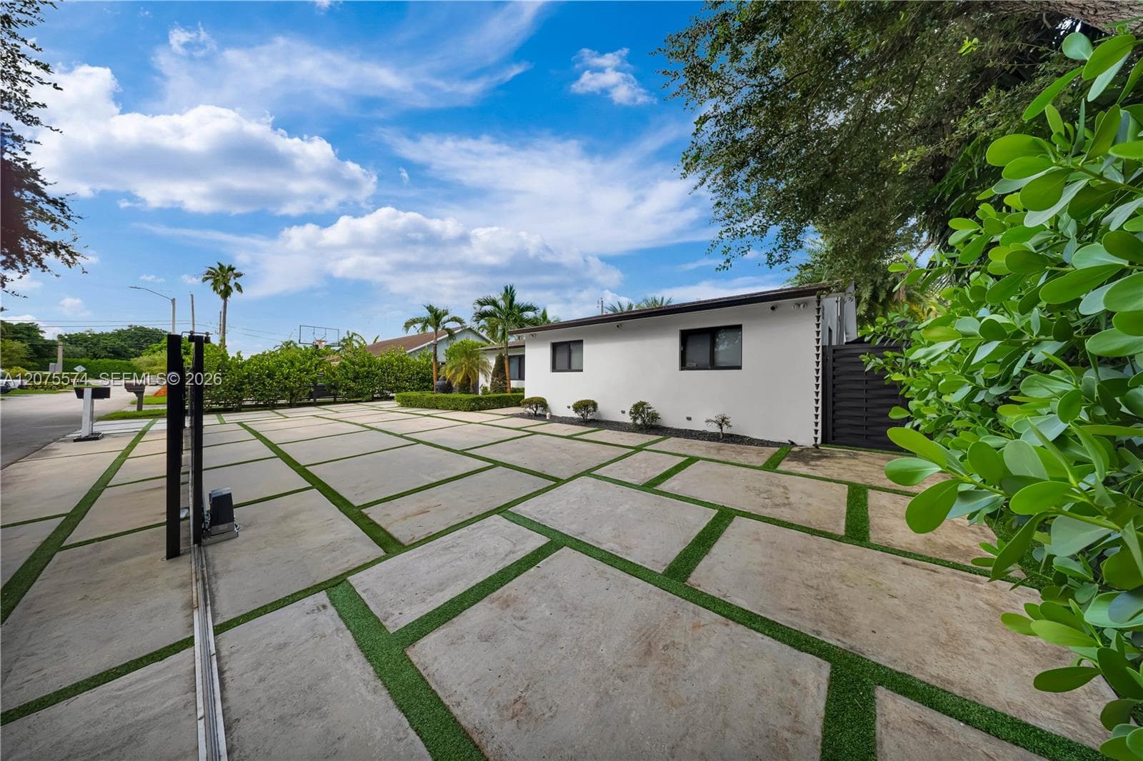 1721 SW 96th Ave, Miramar, FL 33025 photo 6