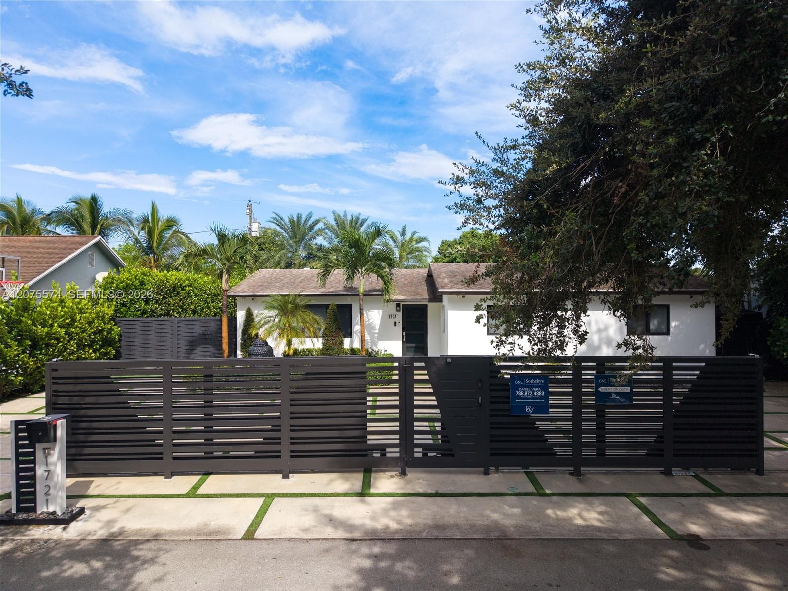 1721 SW 96th Ave, Miramar, FL 33025 photo 3