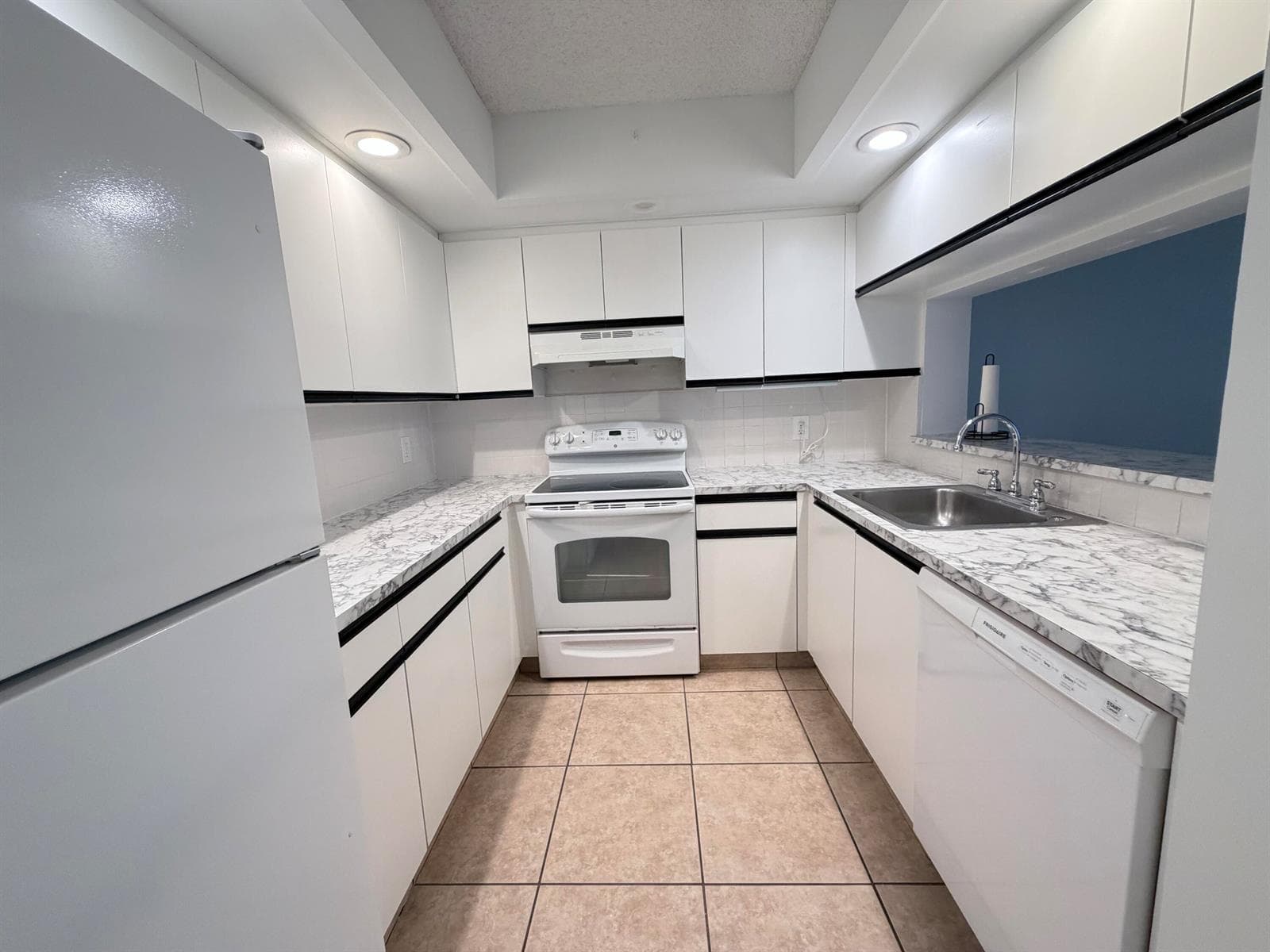 1300 SW 125TH Avenue # 103K, Pembroke Pines, FL 33027 photo 2