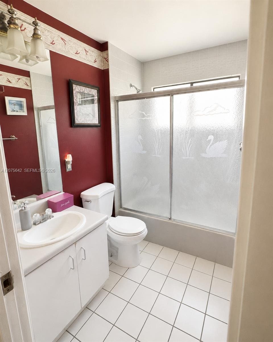 840 W Palm Run Dr, North Lauderdale, FL 33068 photo 9