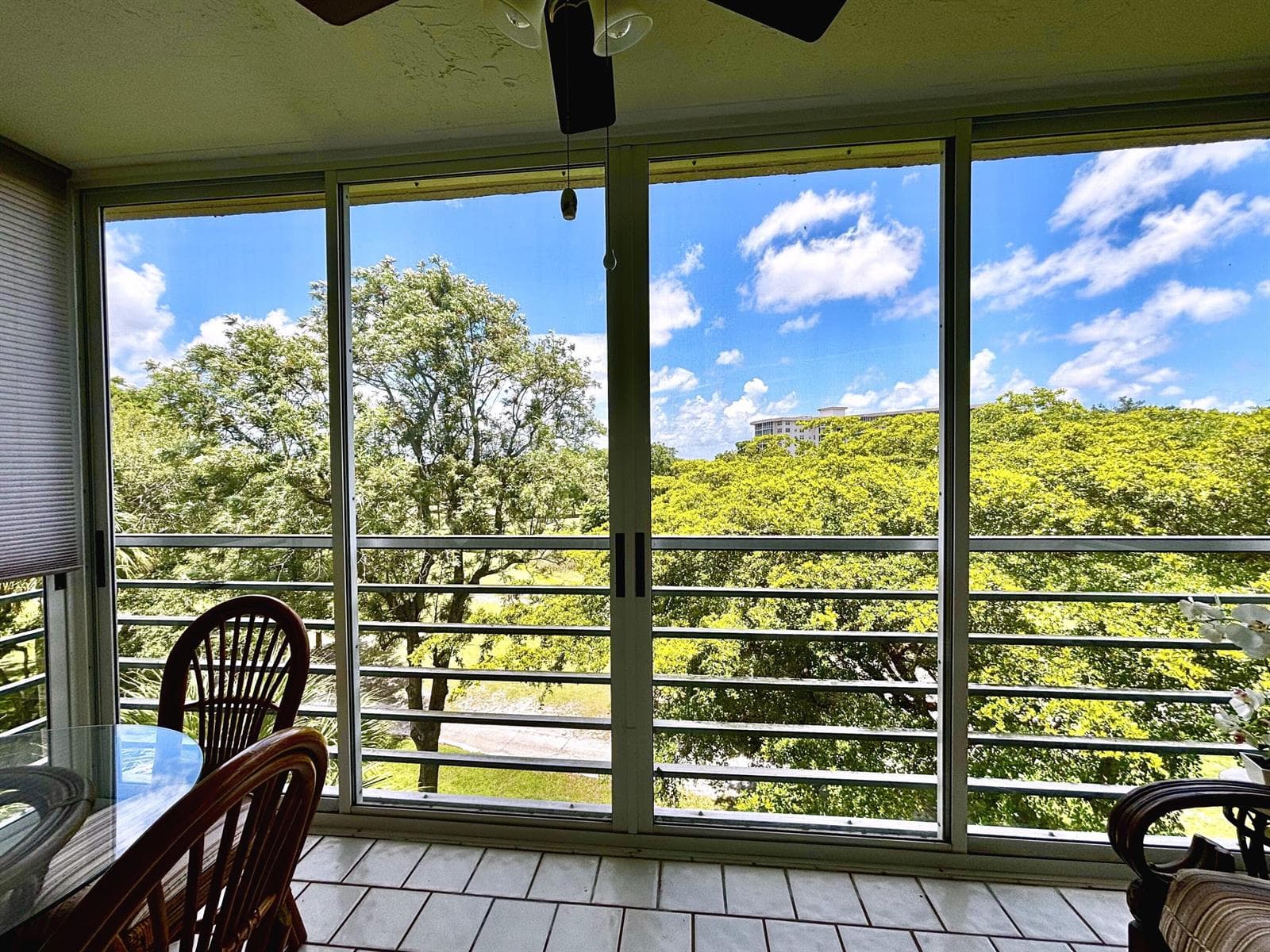 3930 OAKS CLUBHOUSE Drive # 506, Pompano Beach, FL 33069 photo 12