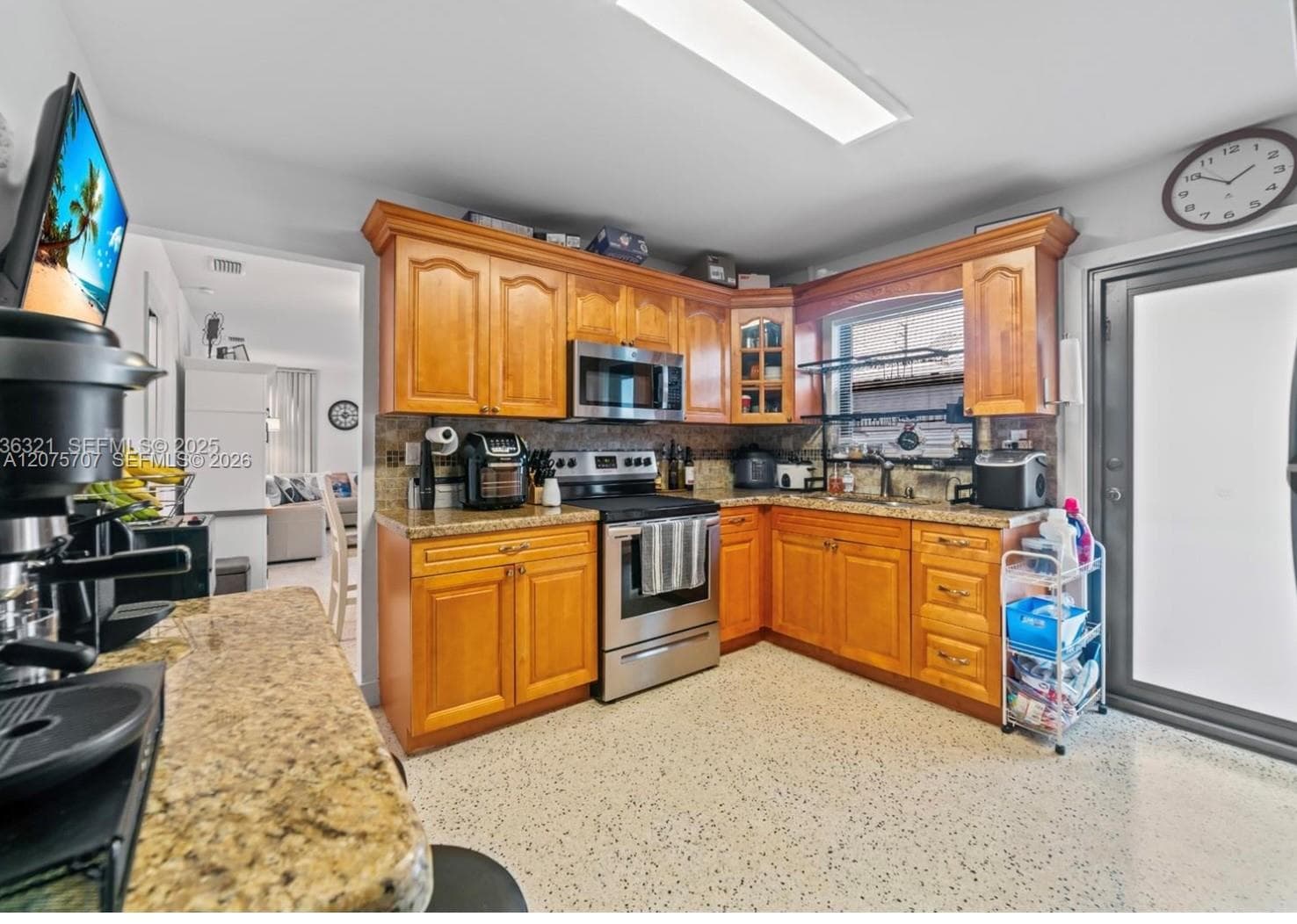 1136 NW 34th Ave # Main, Miami, FL 33125 photo 9