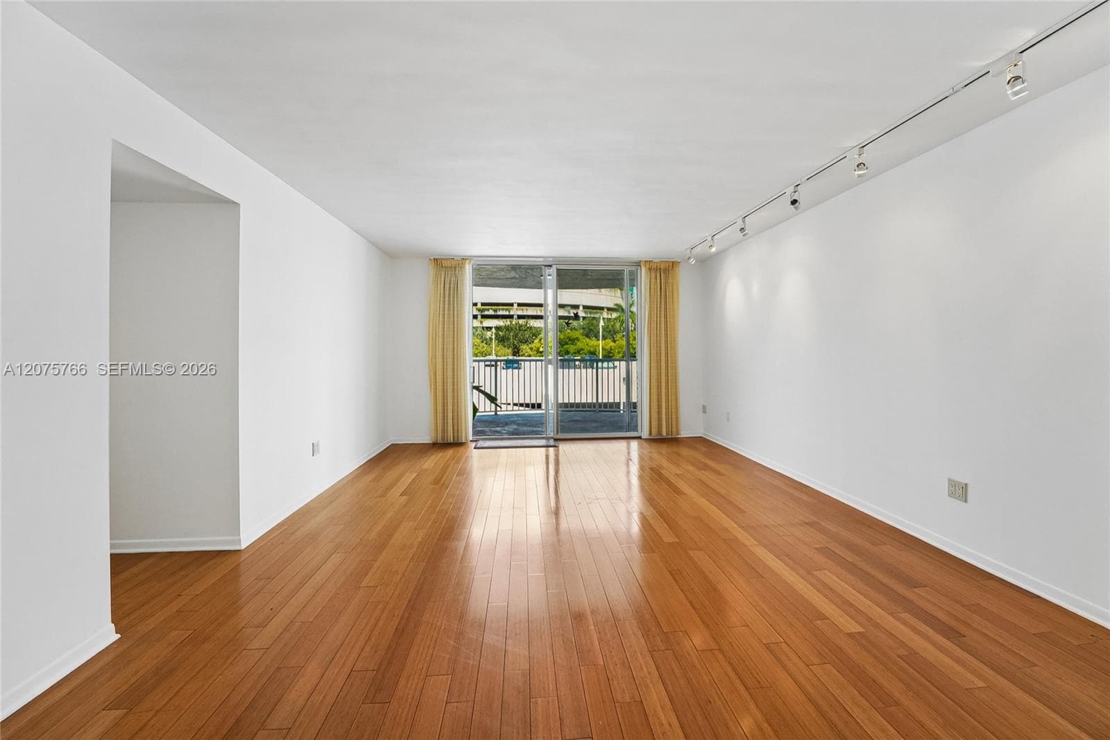 1420 Brickell Bay Dr # 206D, Miami, FL 33131 photo 7