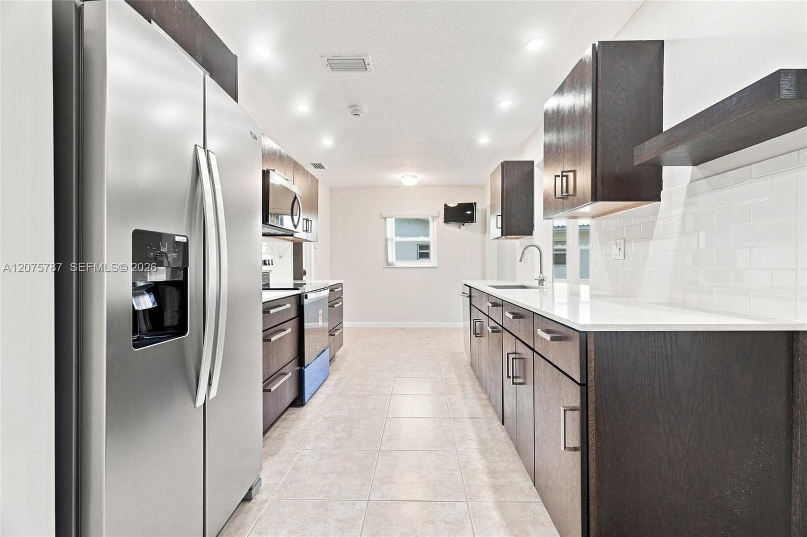 1431 NW 85th Way, Plantation, FL 33322 photo 12