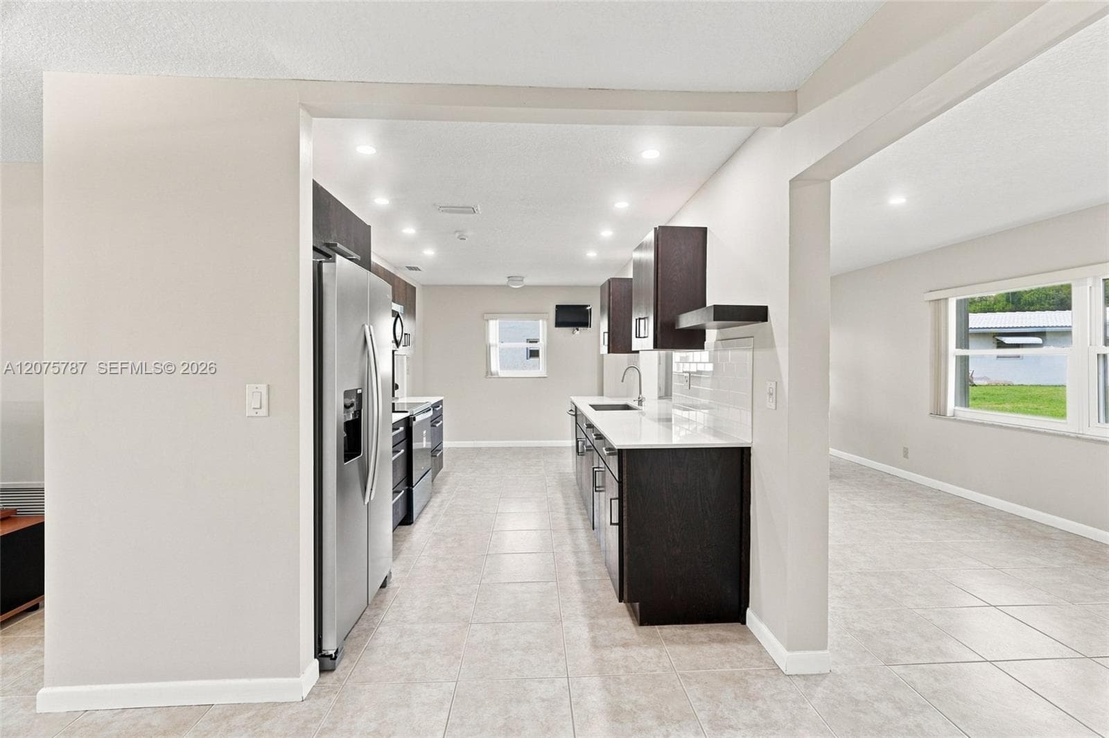 1431 NW 85th Way, Plantation, FL 33322 photo 11