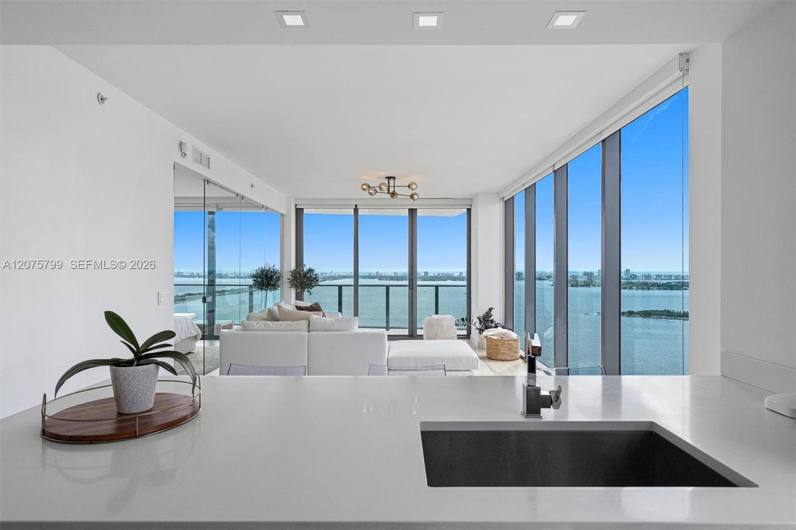 460 NE 28th St # 3508, Miami, FL 33137 photo 2