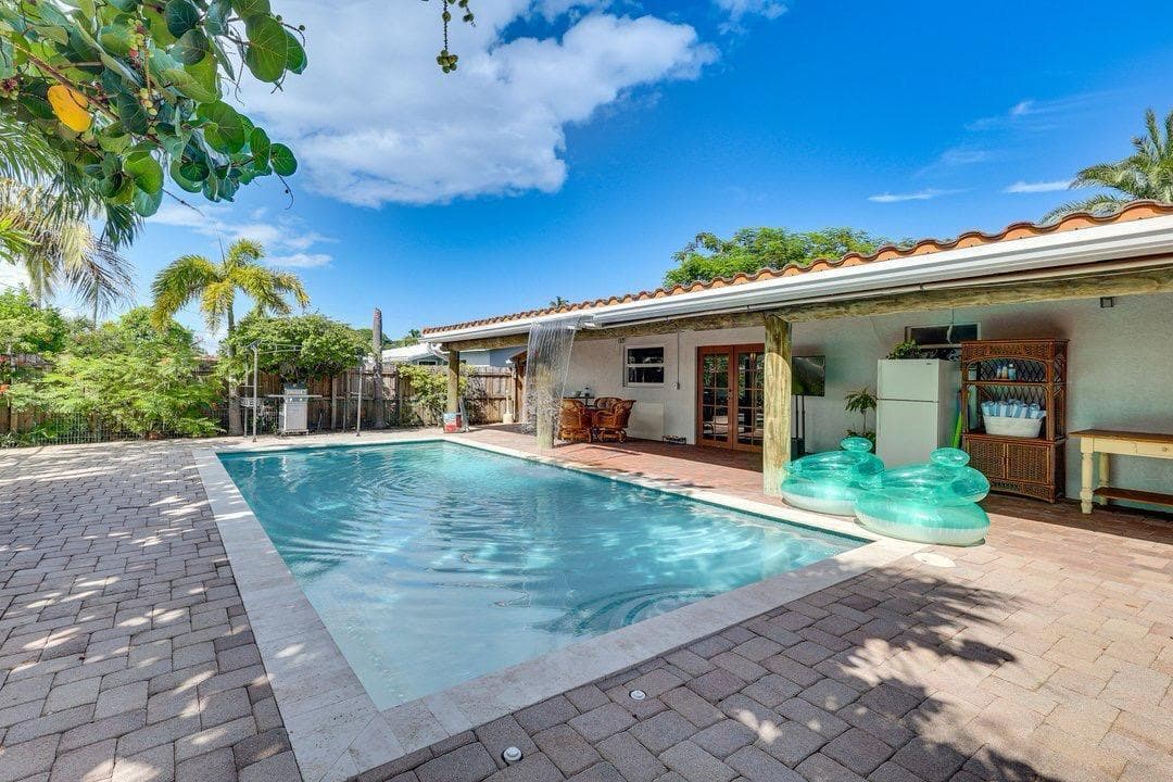 1313 SE 1ST Way, Deerfield Beach, FL 33441 photo 6