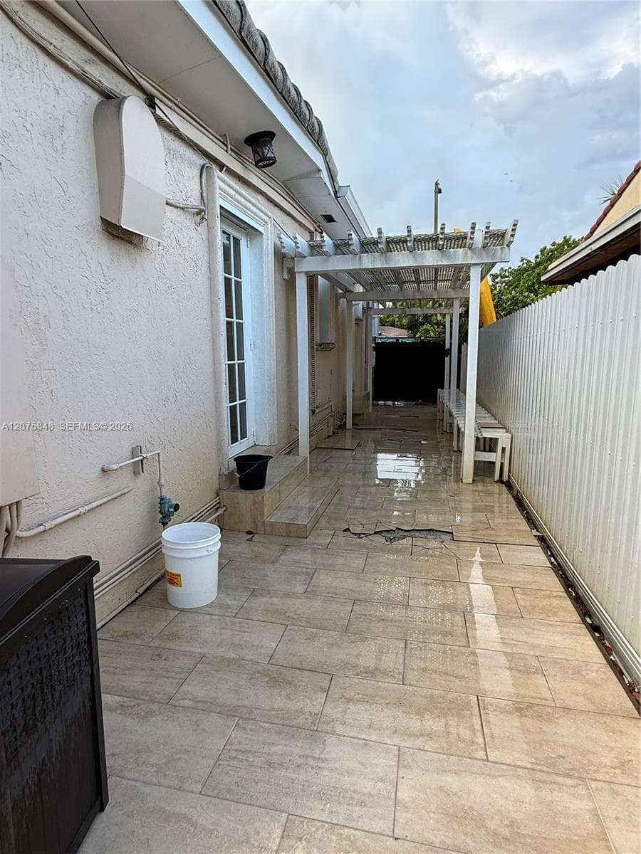 3889 NW 5th St, Miami, FL 33126 photo 3