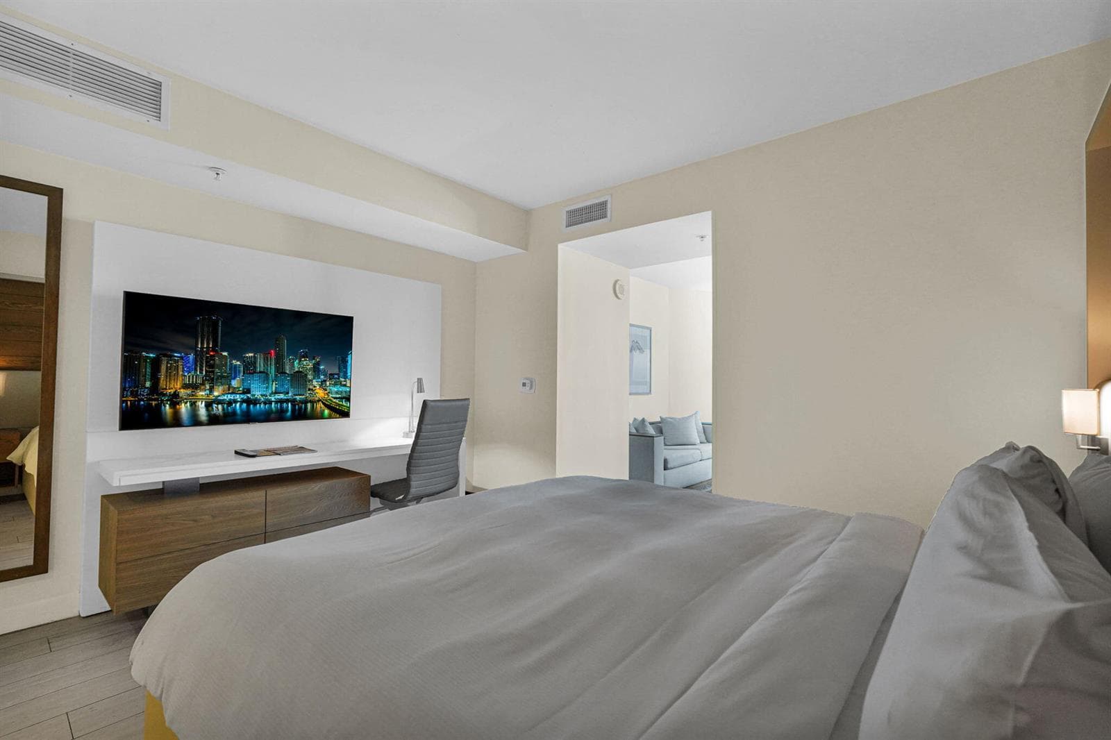 505 N FORT LAUDERDALE BEACH Boulevard # 1004, Fort Lauderdale, FL 33304 photo 12