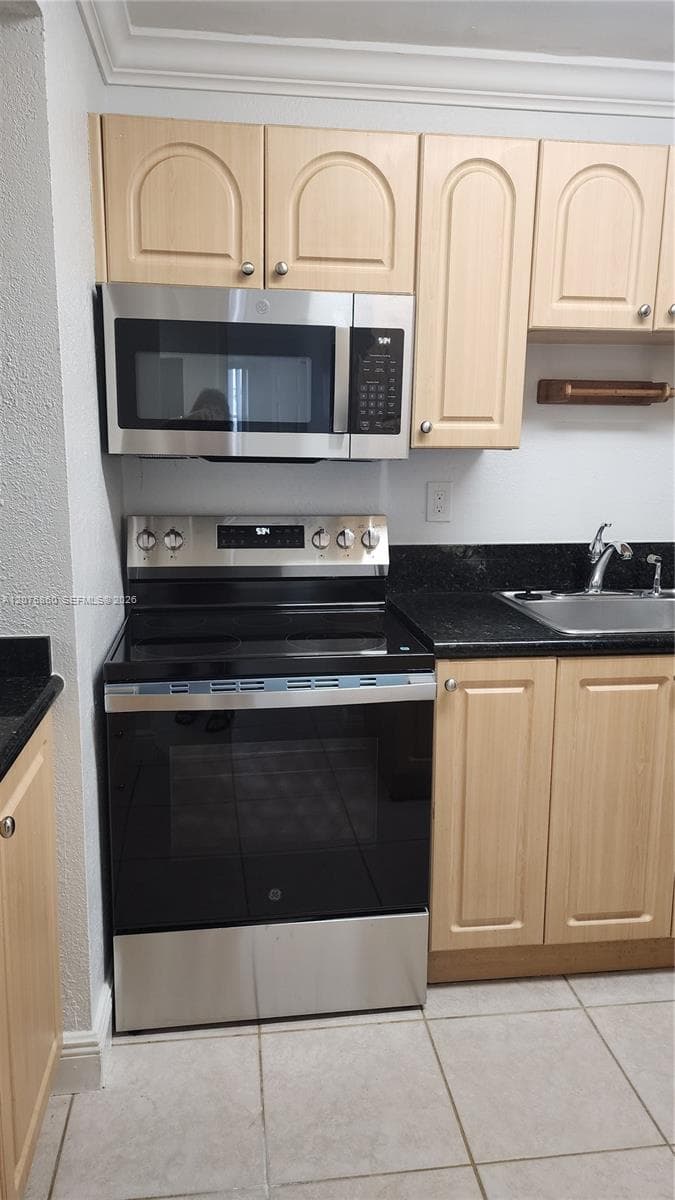 10785 SW 108th Ave # 105, Miami, FL 33176 photo 9