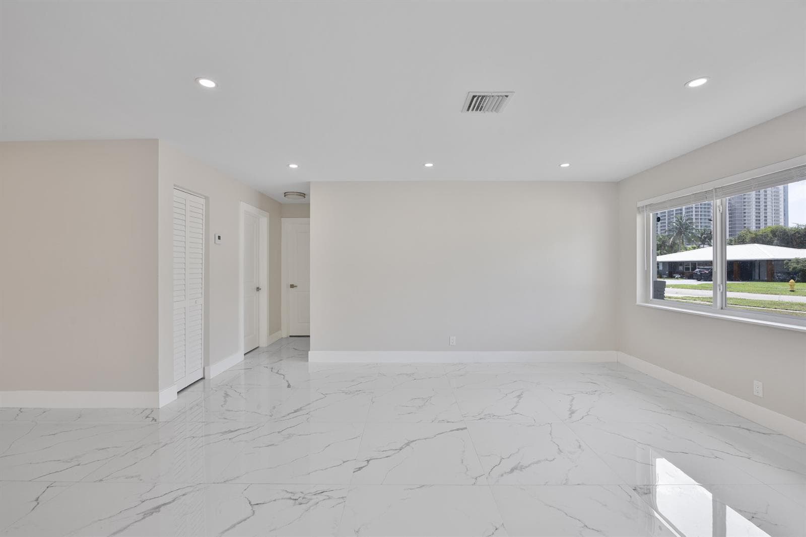 215 Evergreen Drive, West Palm Beach, FL 33403 photo 10