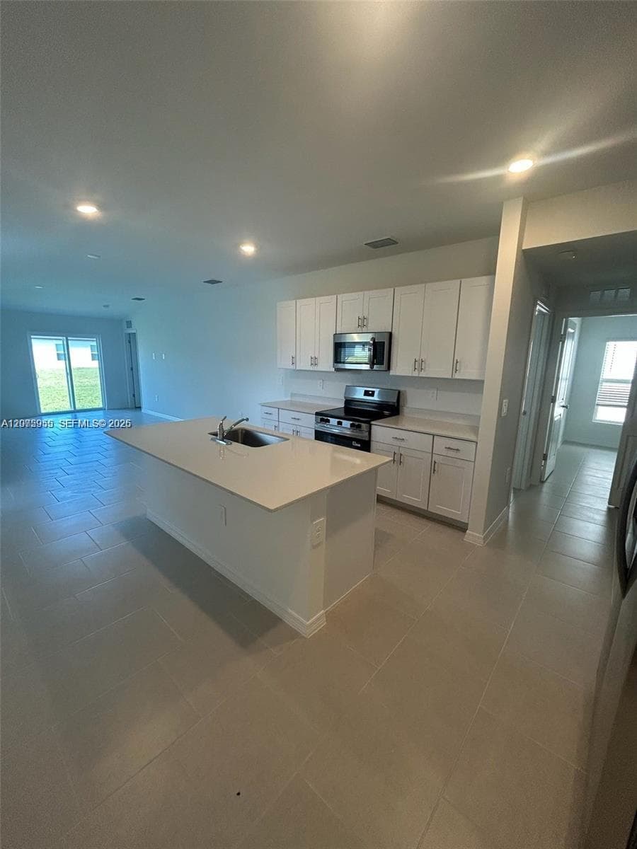 4022 N San Felice Ln, Fort Myers, FL 33917 photo 6