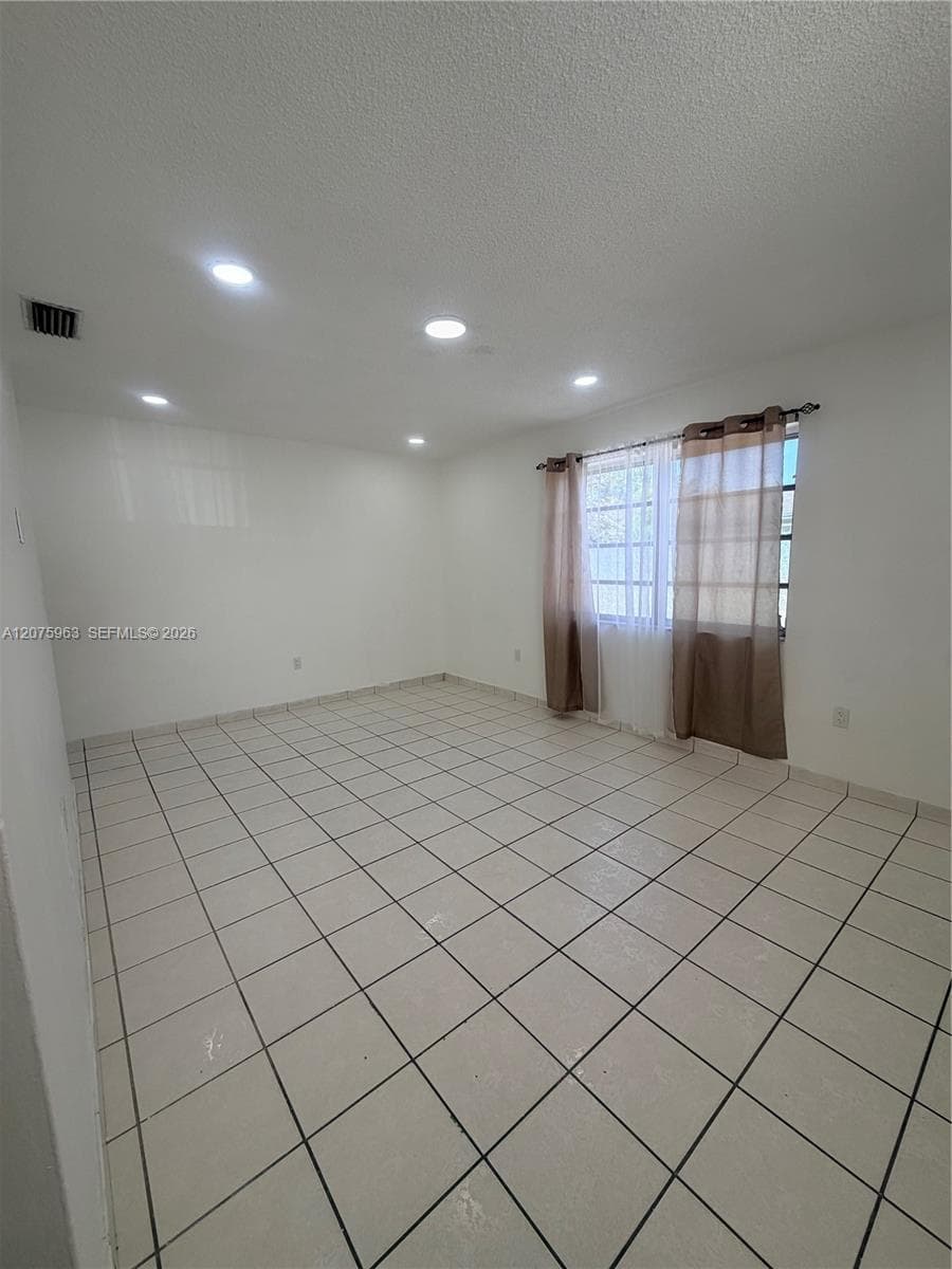 3821 SW 89th Ct # Front, Miami, FL 33165 photo 4
