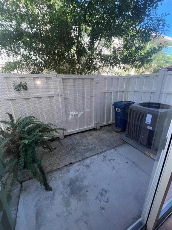 167 RIVIERA Circle, Weston, FL 33326 photo 12