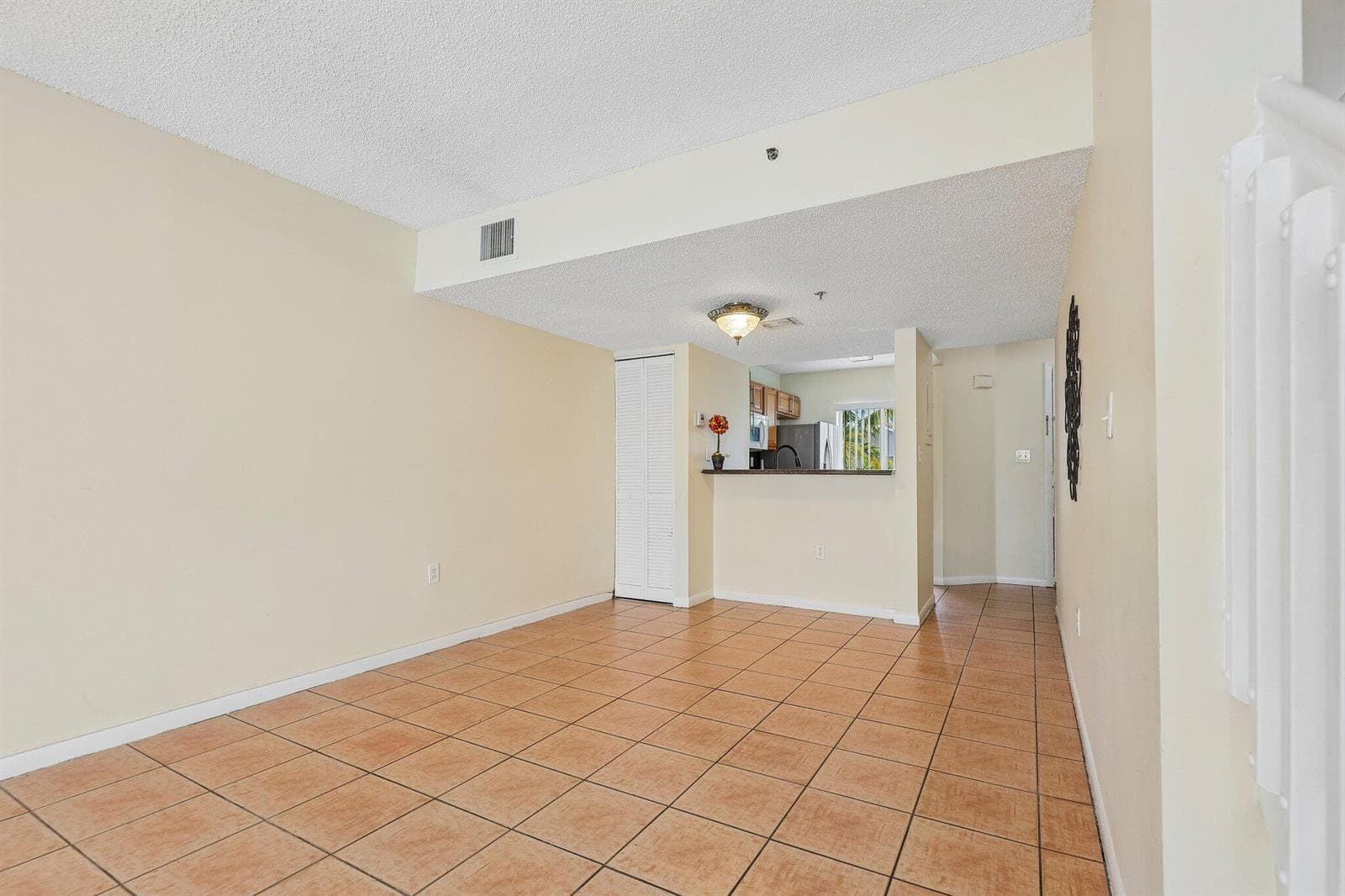 167 RIVIERA Circle, Weston, FL 33326 photo 7