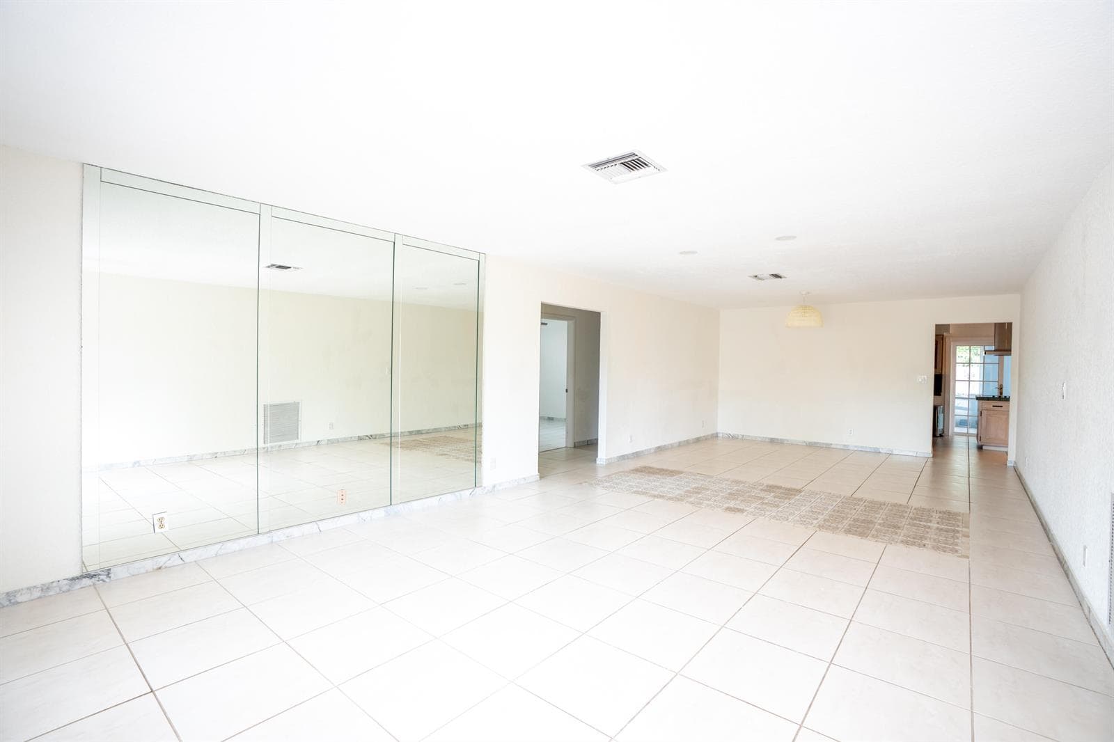 17 SE 8TH Terrace, Deerfield Beach, FL 33441 photo 5