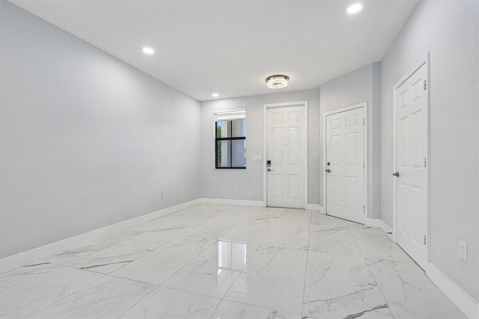 3567 W 110th Terrace, Hialeah, FL 33018 photo 6