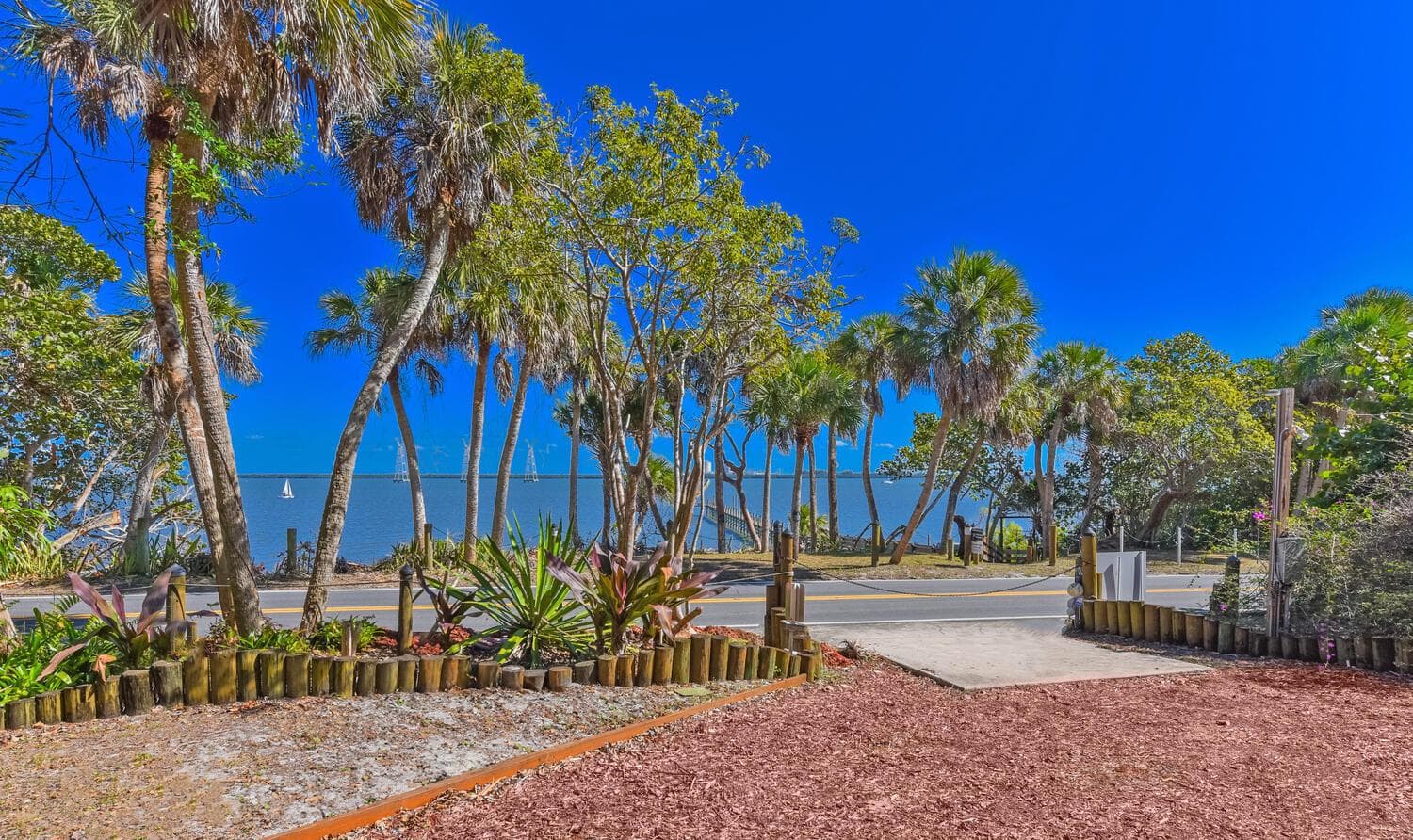 8073 S Indian River Drive, Fort Pierce, FL 34982 photo 13