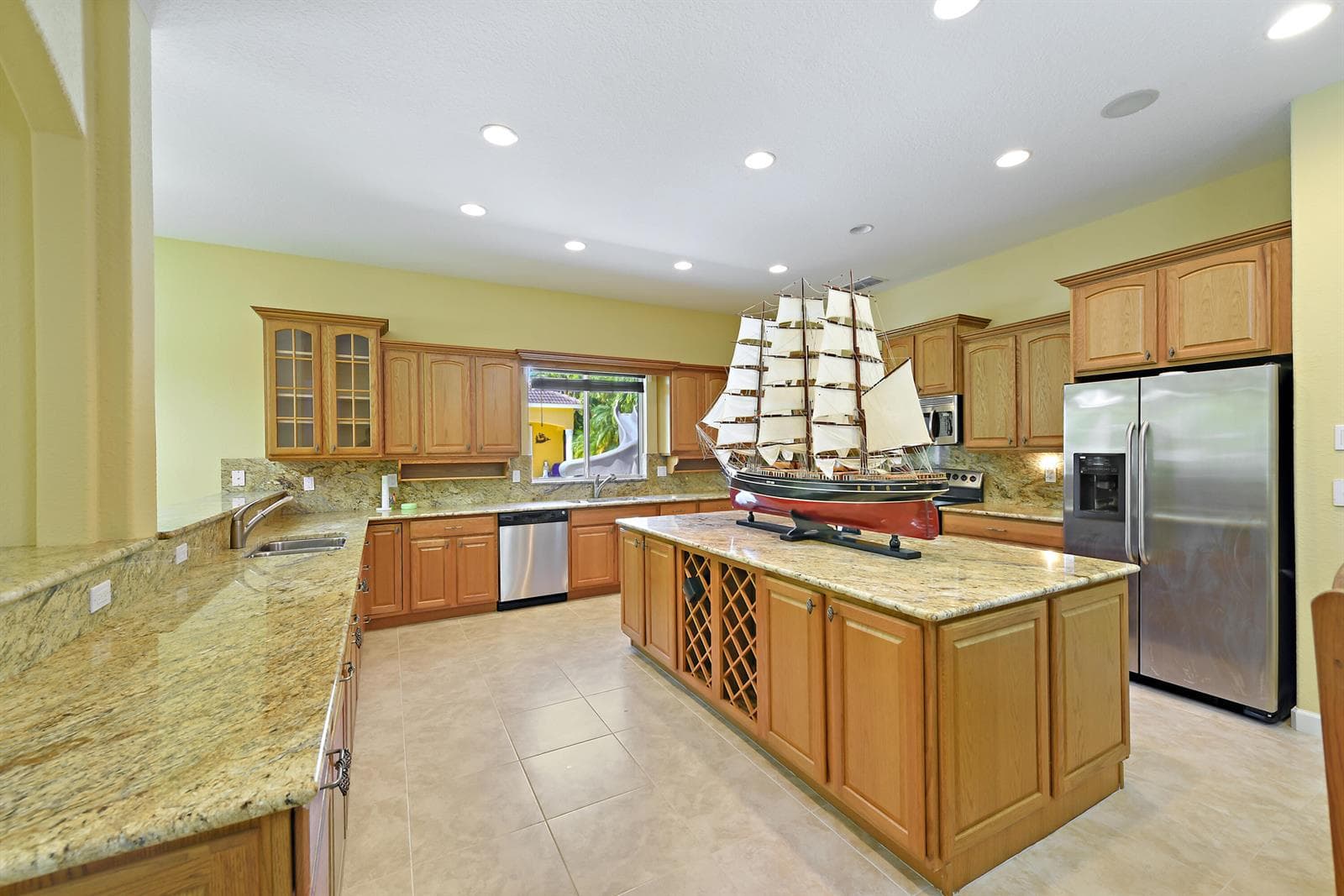 8073 S Indian River Drive, Fort Pierce, FL 34982 photo 12