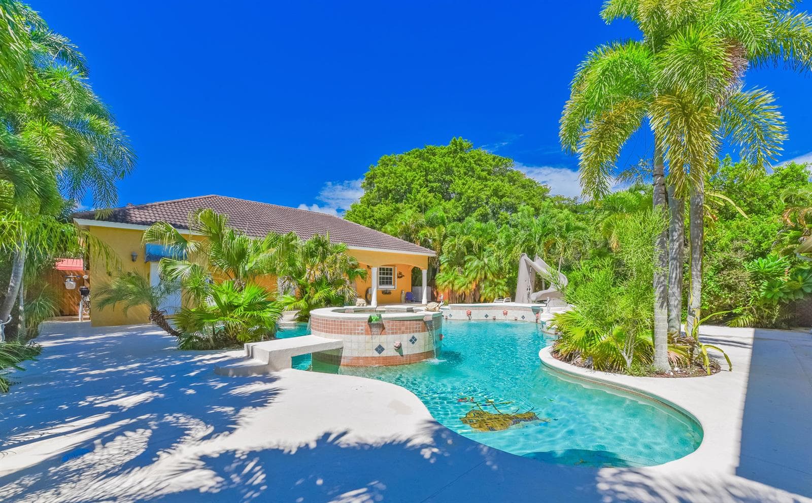 8053 S Indian River Drive, Fort Pierce, FL 34982 photo 10