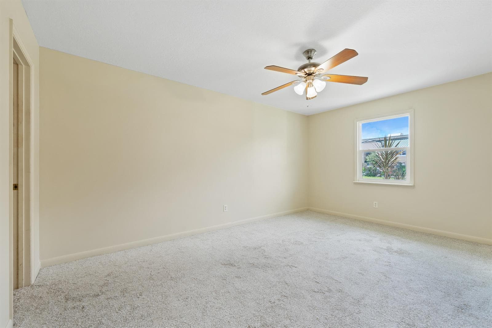 209 SW CHAPMAN Avenue, Port St. Lucie, FL 34984 photo 3