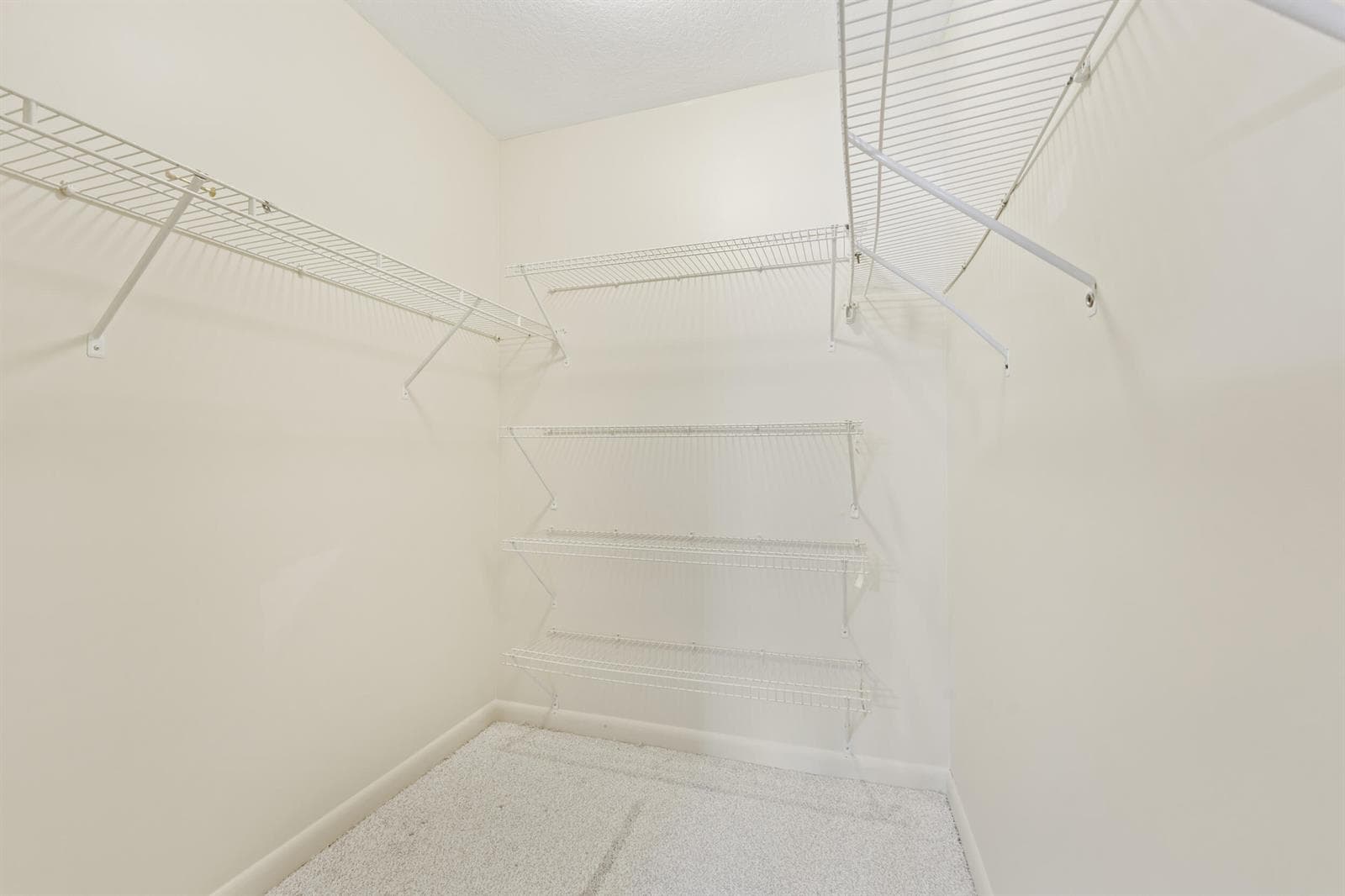 209 SW CHAPMAN Avenue, Port St. Lucie, FL 34984 photo 4