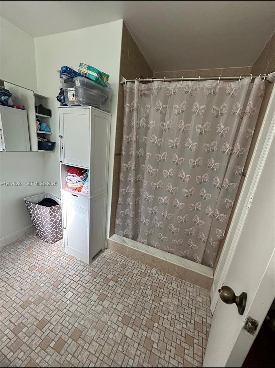 607 NW 42nd St, Oakland Park, FL 33309 photo 10