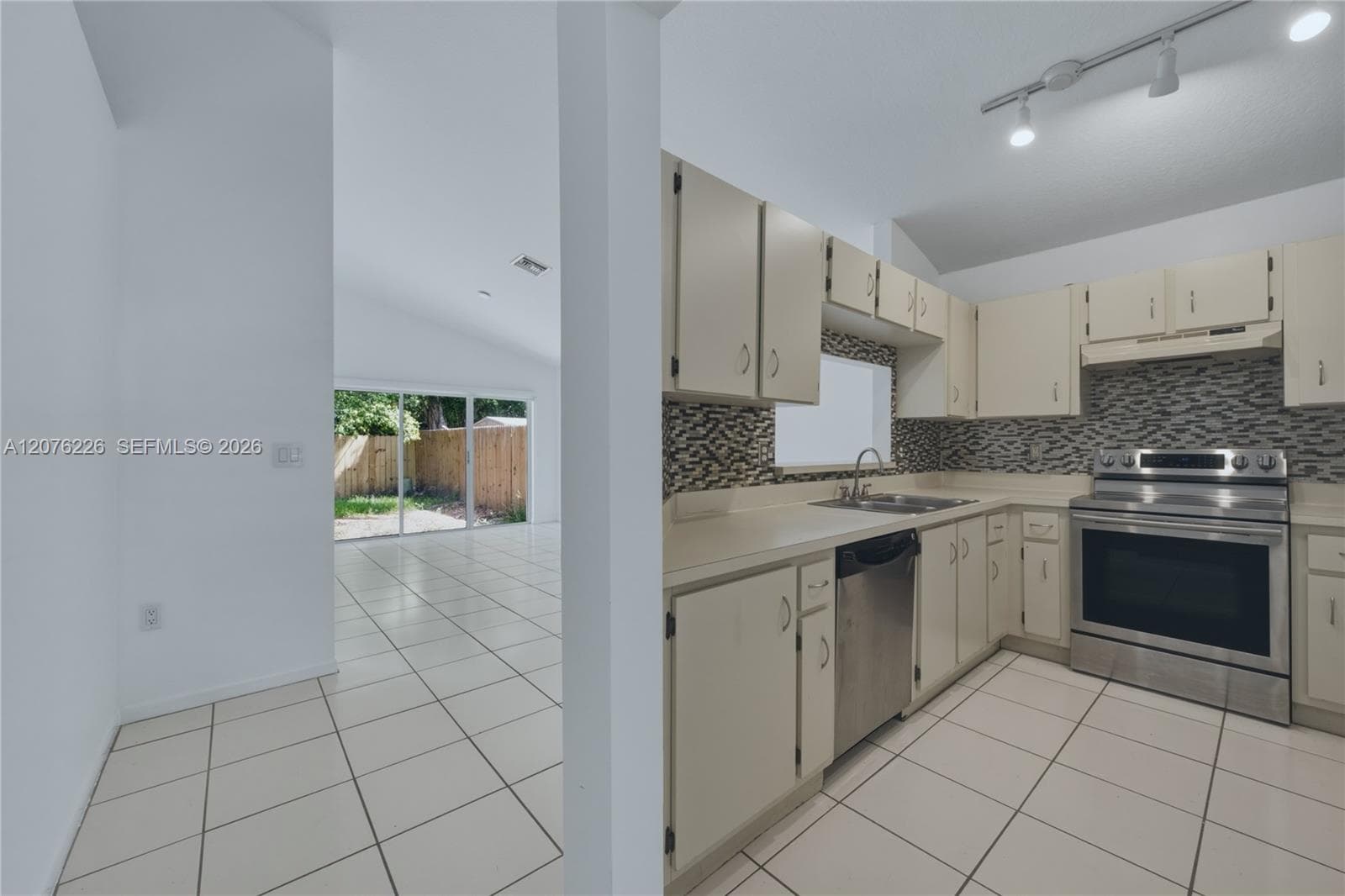 15969 SW 2nd St, Sunrise, FL 33326 photo 6