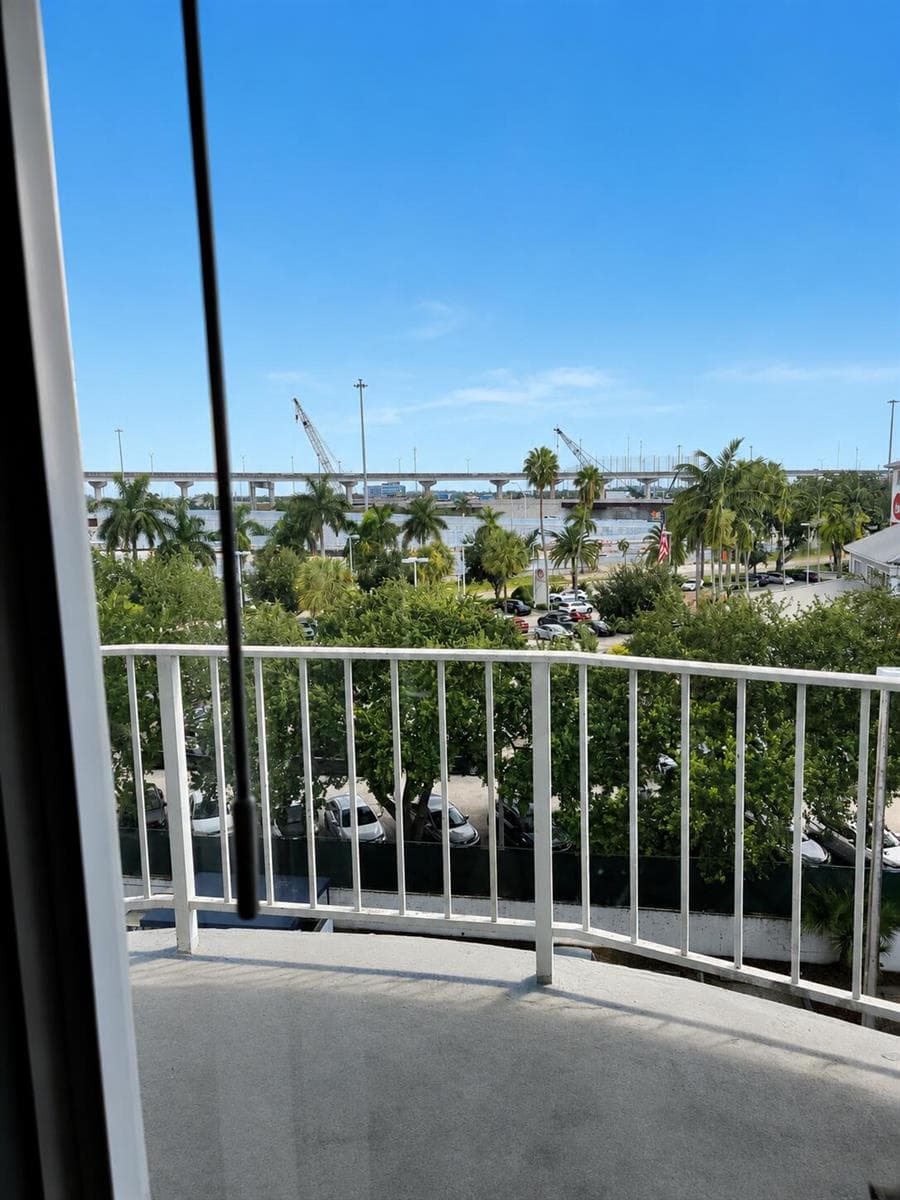 484 NW 165TH ST Street # A-609, Miami, FL 33169 photo 8