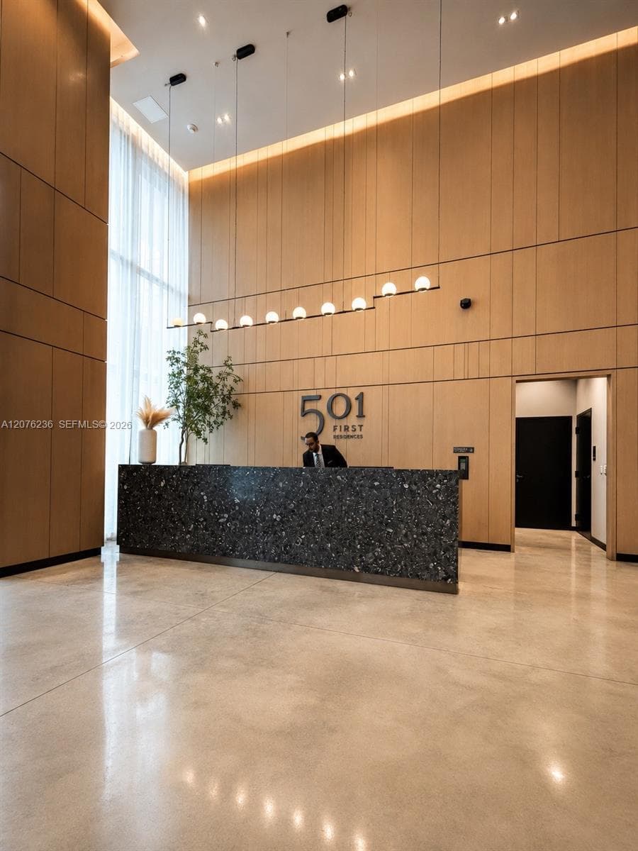 121 NE 5th St # 3712, Miami, FL 33132 photo 13