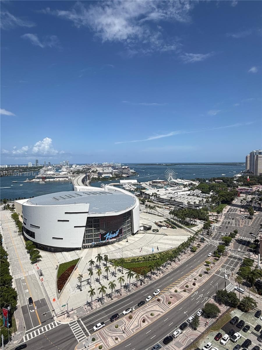 888 Biscayne Blvd # 2702, Miami, FL 33132 photo 6