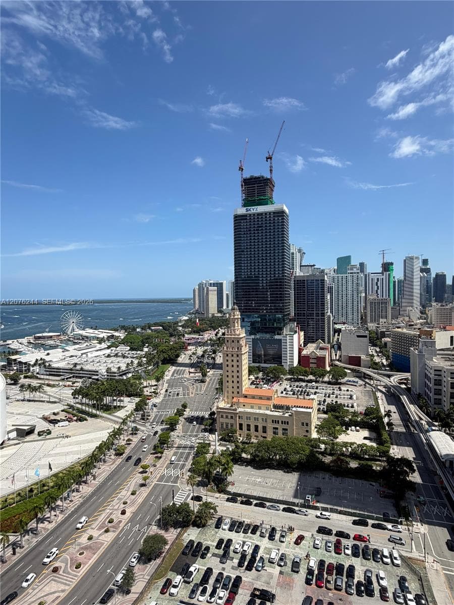 888 Biscayne Blvd # 2702, Miami, FL 33132 photo 3