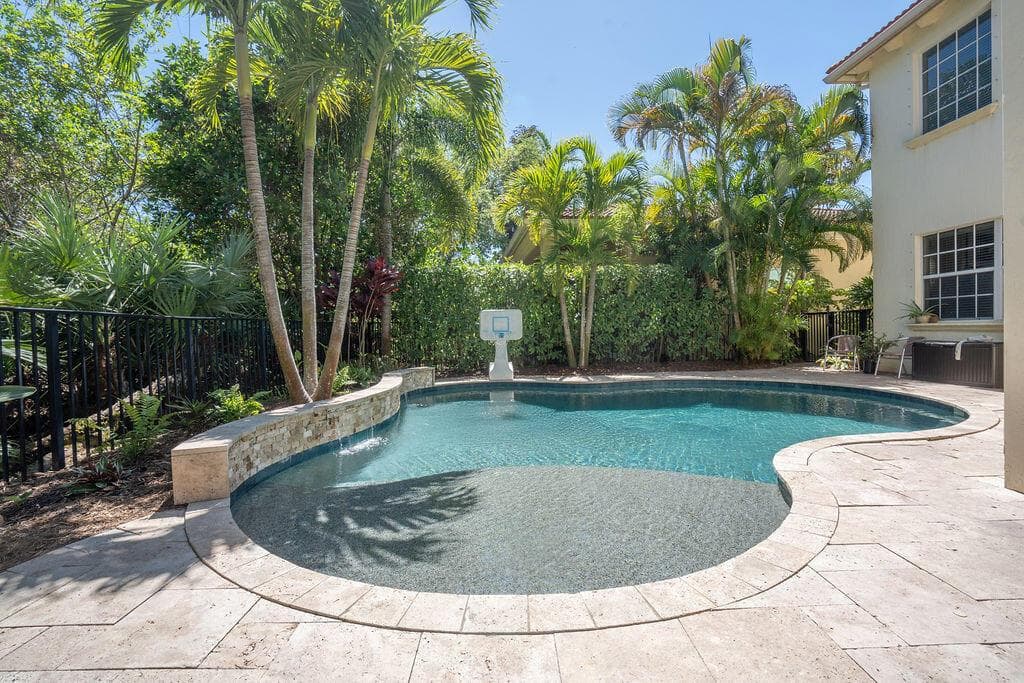 1044 Vintner Boulevard, Palm Beach Gardens, FL 33410 photo 11