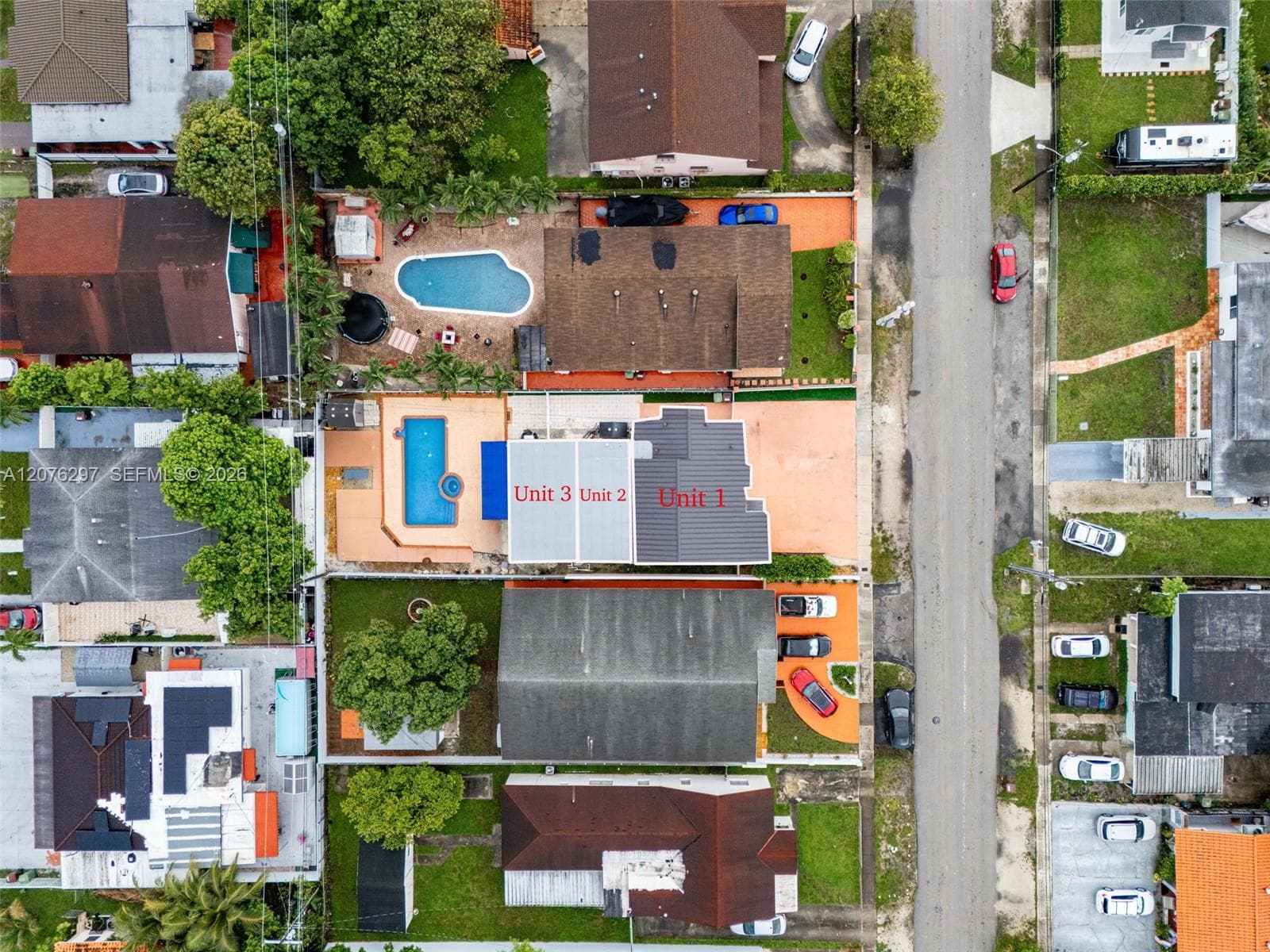 233 W 39th Pl, Hialeah, FL 33012 photo 11