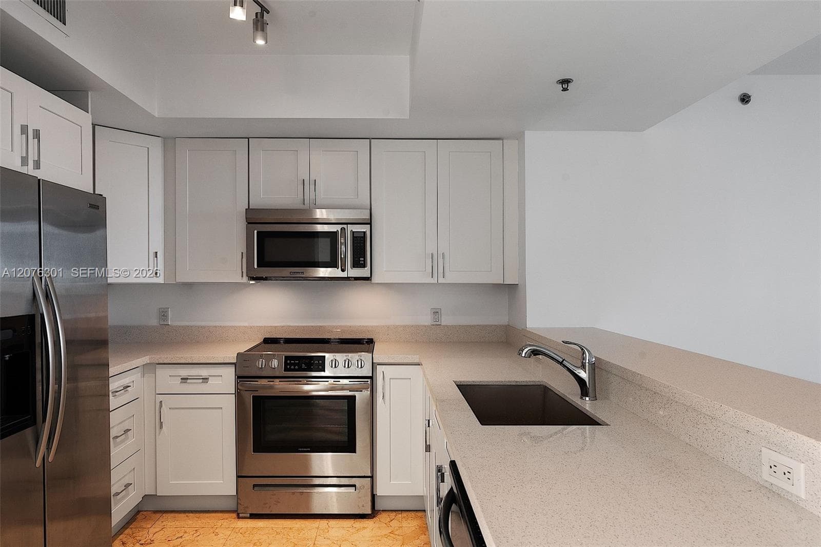 2641 N Flamingo Rd # 2205N, Sunrise, FL 33323 photo 13