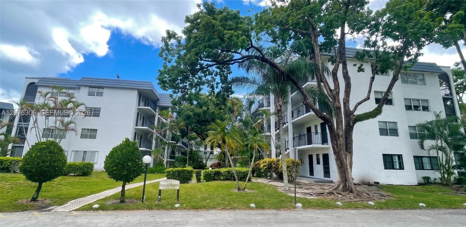 3280 Spanish Moss Ter # 103, Lauderhill, FL 33319
