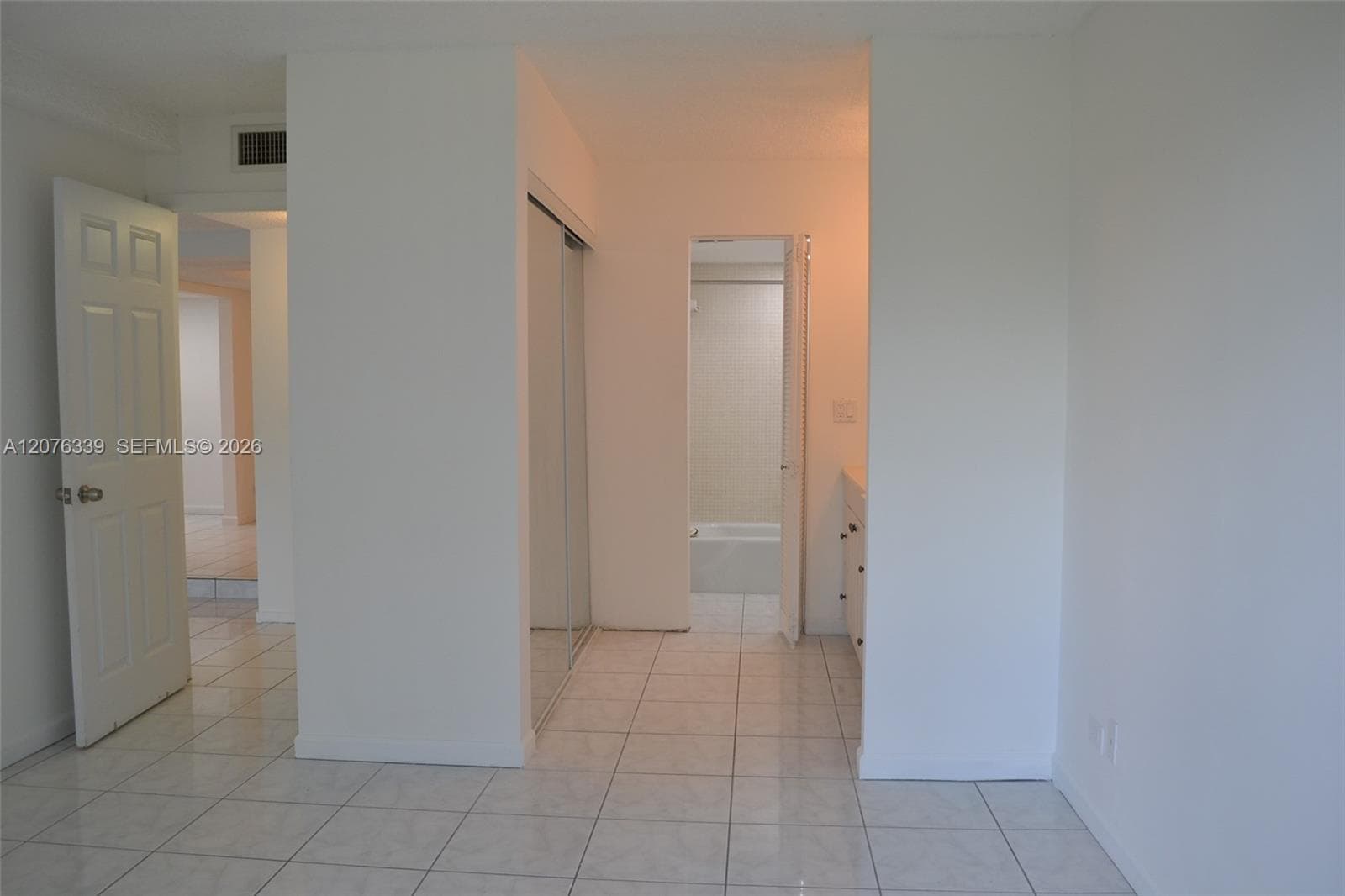 3670 Inverrary Dr # 2D, Lauderhill, FL 33319 photo 12
