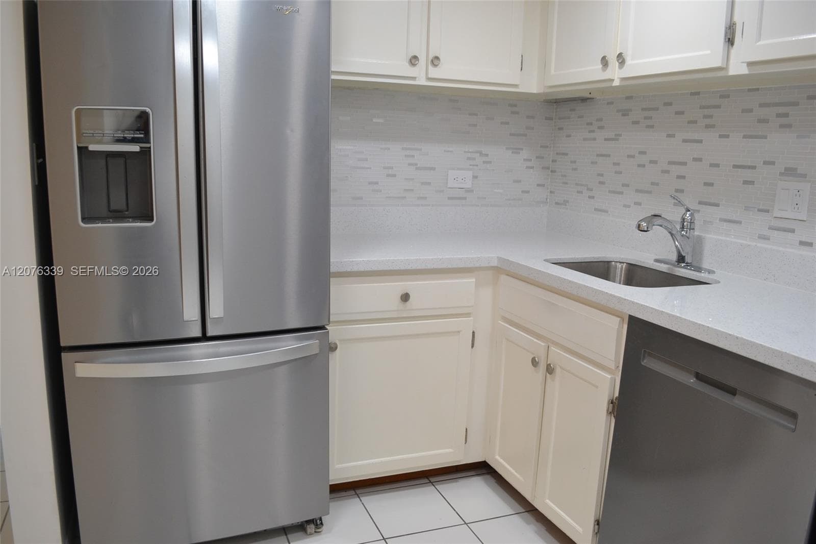 3670 Inverrary Dr # 2D, Lauderhill, FL 33319 photo 7