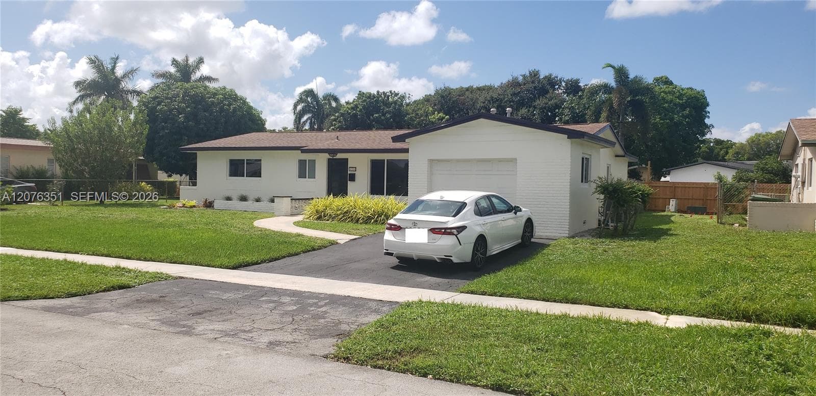 8320 NW 24th Ct, Pembroke Pines, FL 33024 photo 6