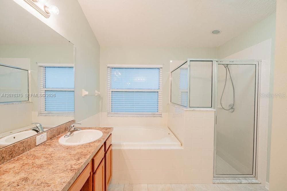 311 Delwood Breck St, Other City - In The State Of Florida, FL 33570 photo 10