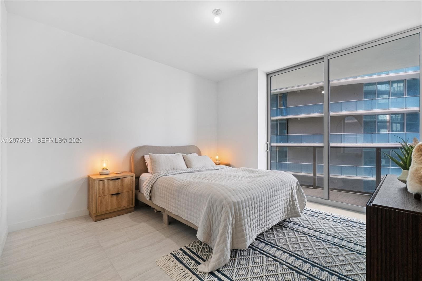 77 SE 5th St # 2805, Miami, FL 33131 photo 6