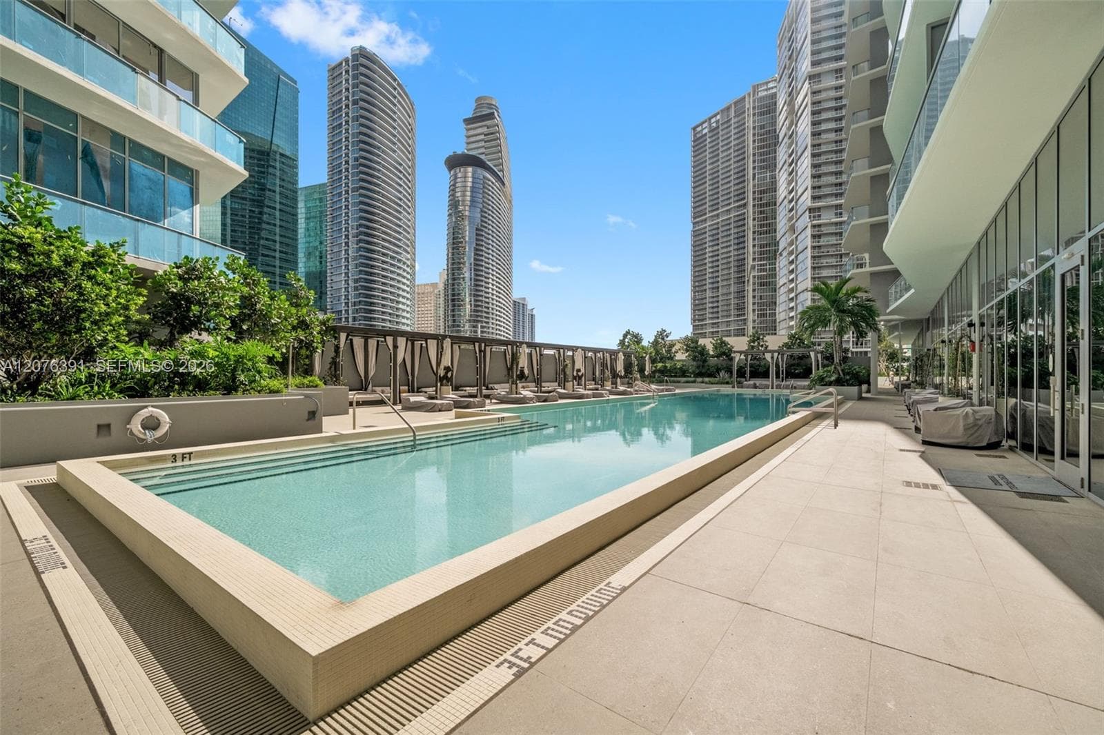 77 SE 5th St # 2805, Miami, FL 33131 photo 11