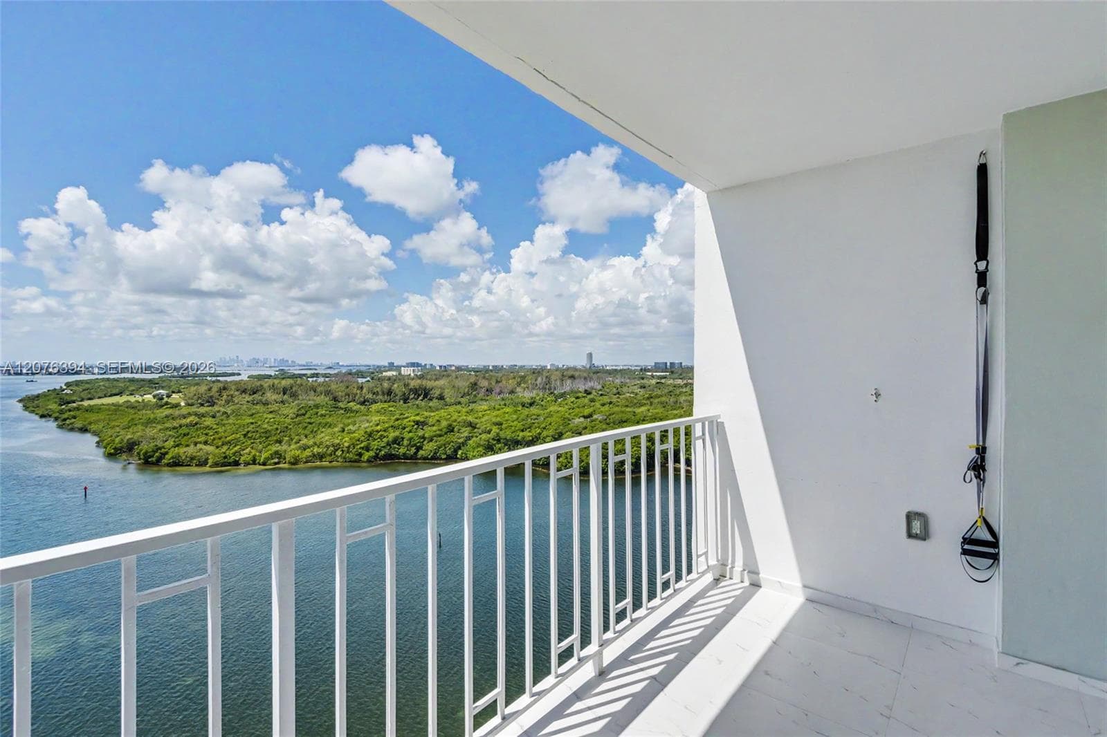 500 Bayview Dr # 1924, Sunny Isles Beach, FL 33160 photo 3