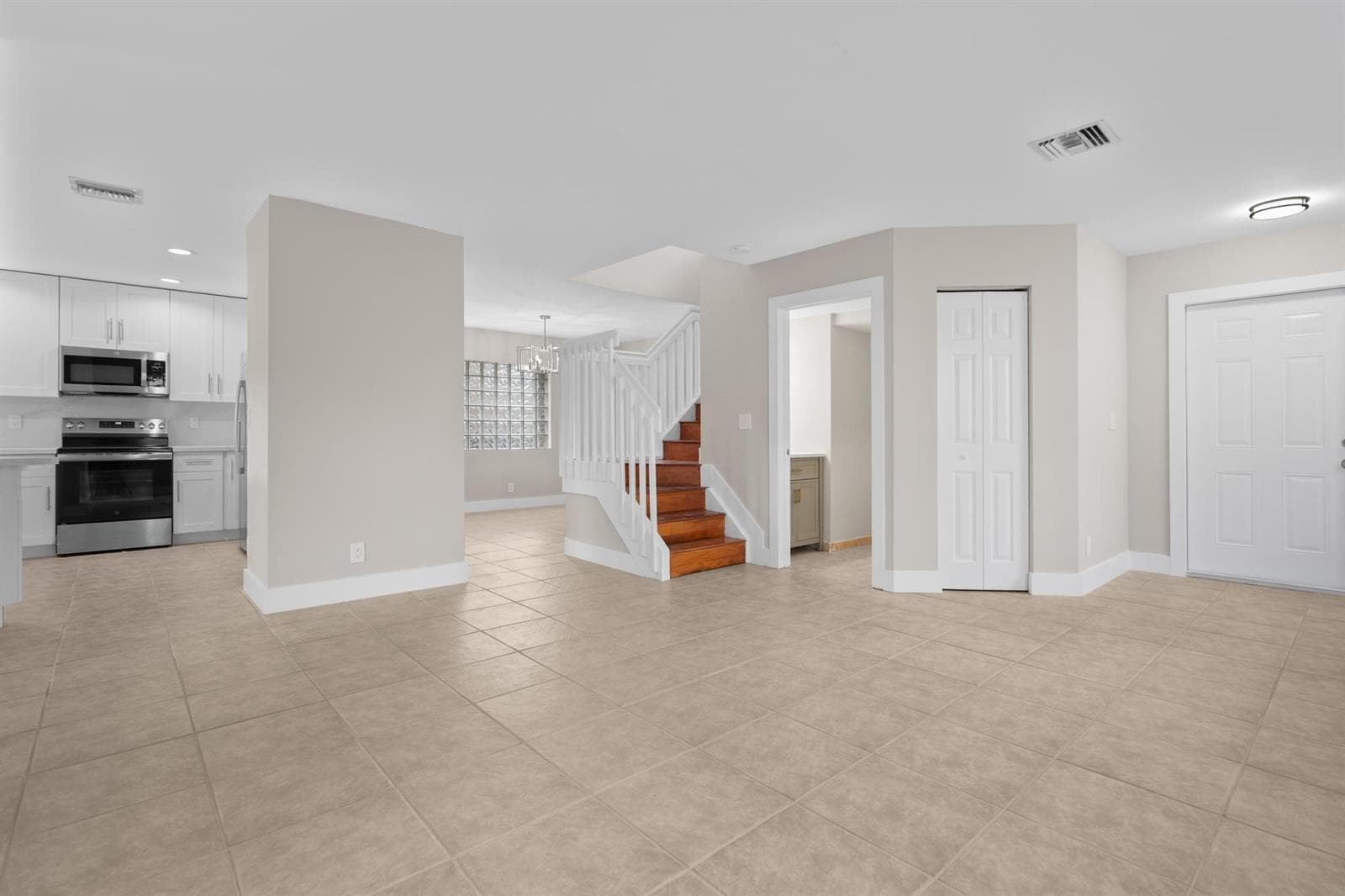 4250 NW 1st Place, Deerfield Beach, FL 33442 photo 10