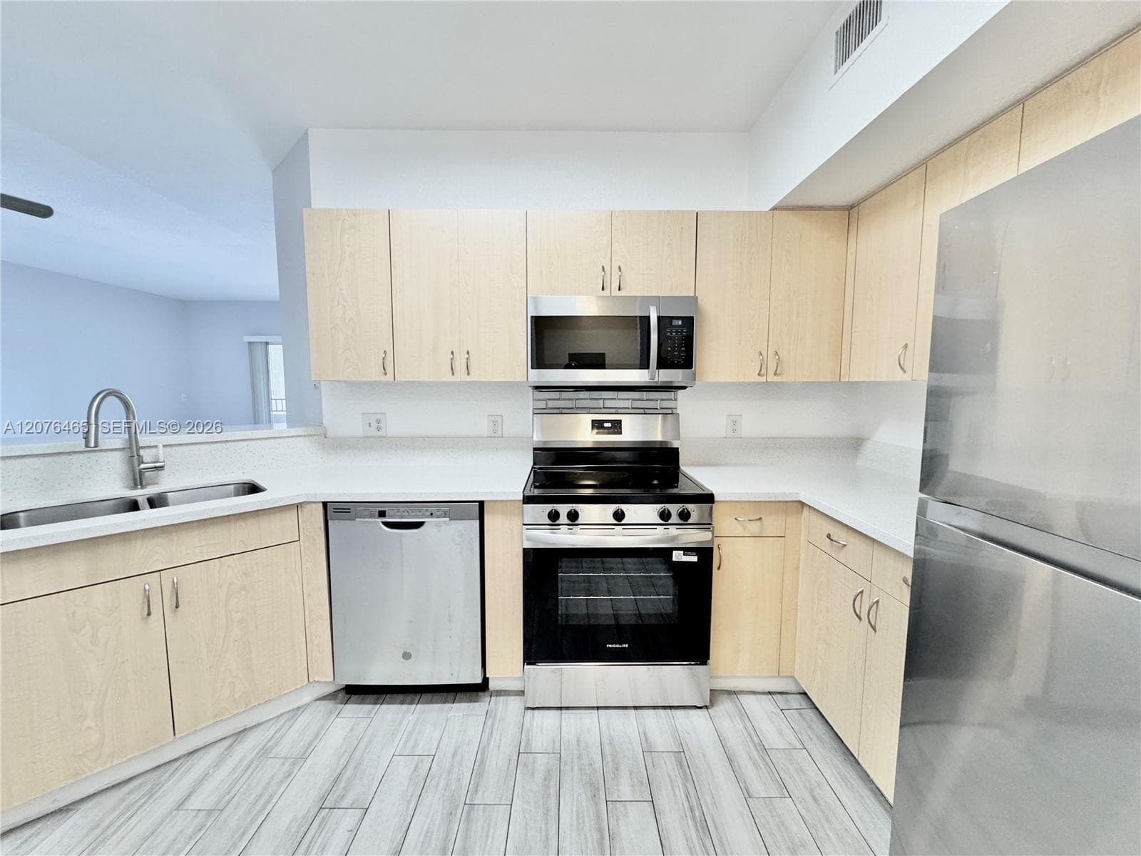 1404 Belmont Ln # 1404, North Lauderdale, FL 33068 photo 8