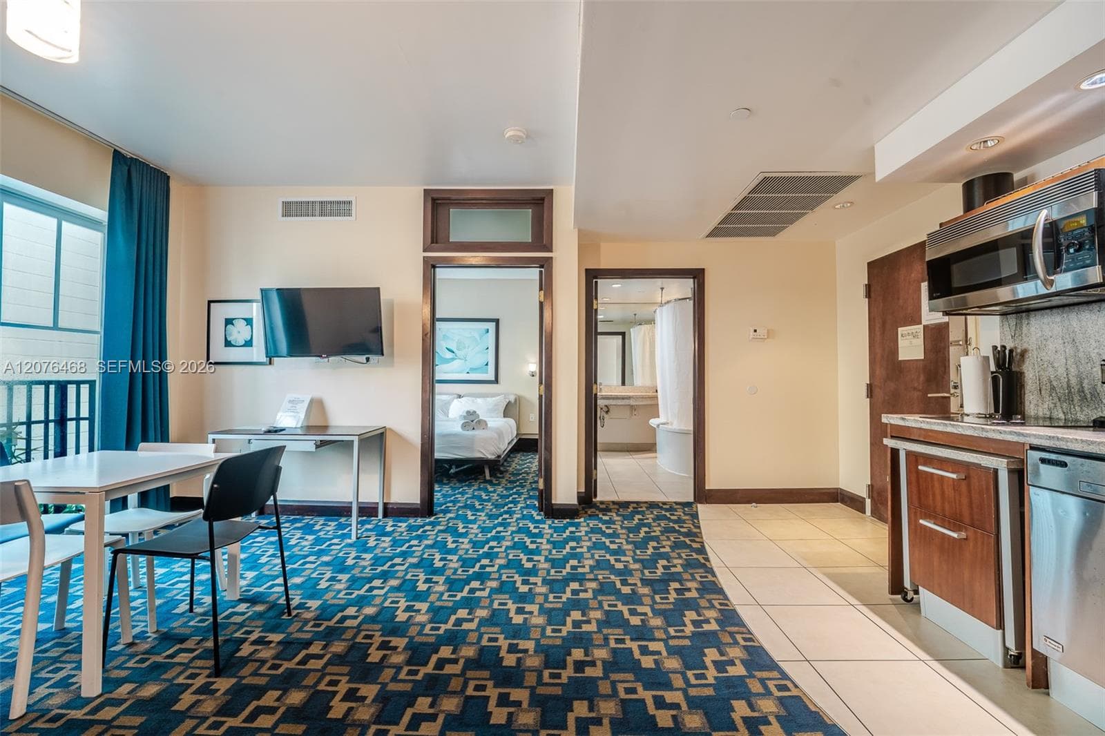 1060 Ocean Dr # D206, Miami Beach, FL 33139 photo 6